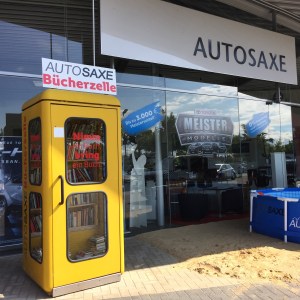 Autosaxe Bücherzelle