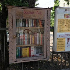 Bücherschrank, Offenes Tauschregal, Telefonzelle, Bücherzelle, Büchertausch, Dresden, Tausch, Bücher, Buch, Buchtausch,