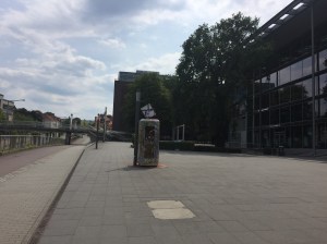 Telefonzelle an der TU Dresden, Bücherschrank, Offenes Tauschregal, Telefonzelle, Bücherzelle, Büchertausch, Dresden, Tausch, Bücher, Buch, Buchtausch,
